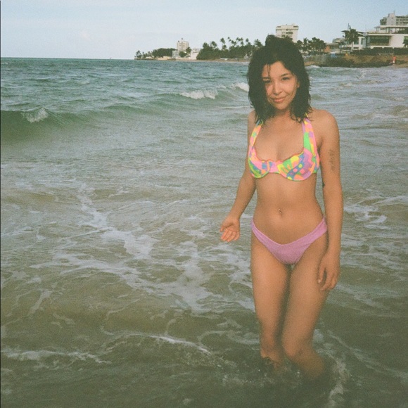 Meet your Posher, Abagail - Picture 3 of 3